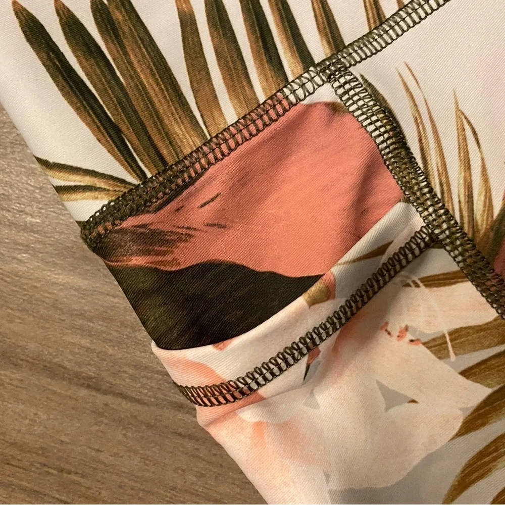 Old Navy Floral Athletic Biking Shorts - Picture 5 of 5